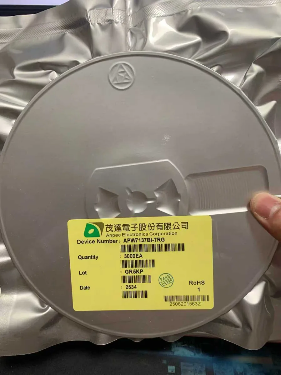 APW7137BI-TRG 芯片现货实拍照片