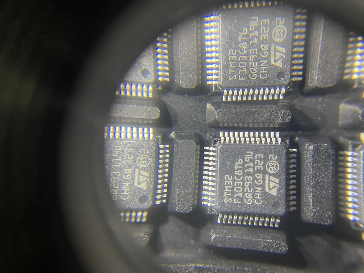 CHNGQ323 芯片现货实拍照片
