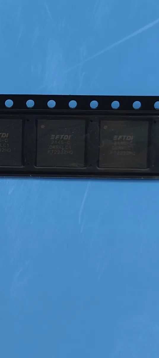FT2232HQ 芯片现货实拍图 2/2