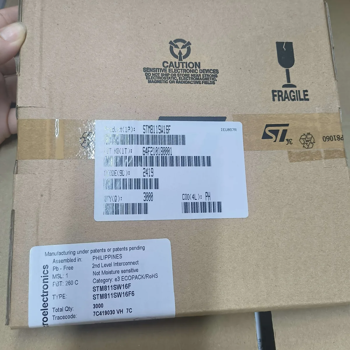 IEU087R 芯片现货实拍图 2/3