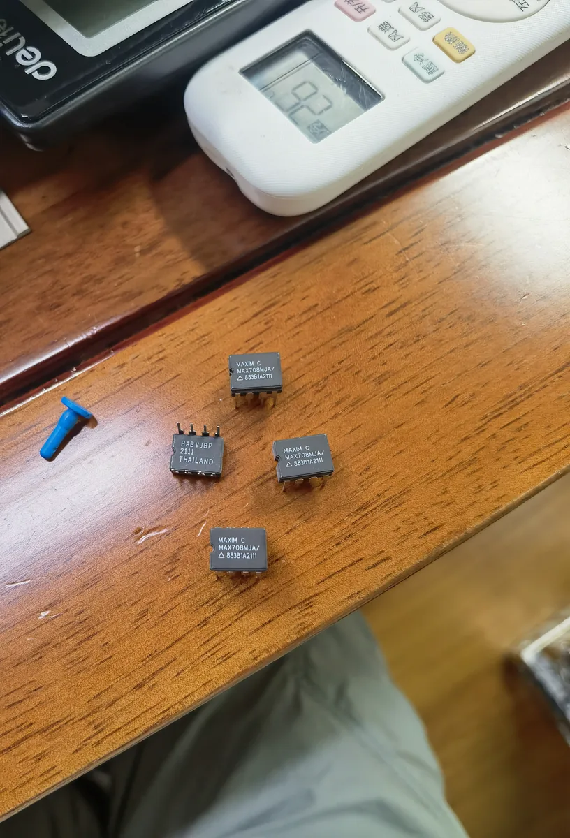 MAX703MJA 芯片现货实拍照片
