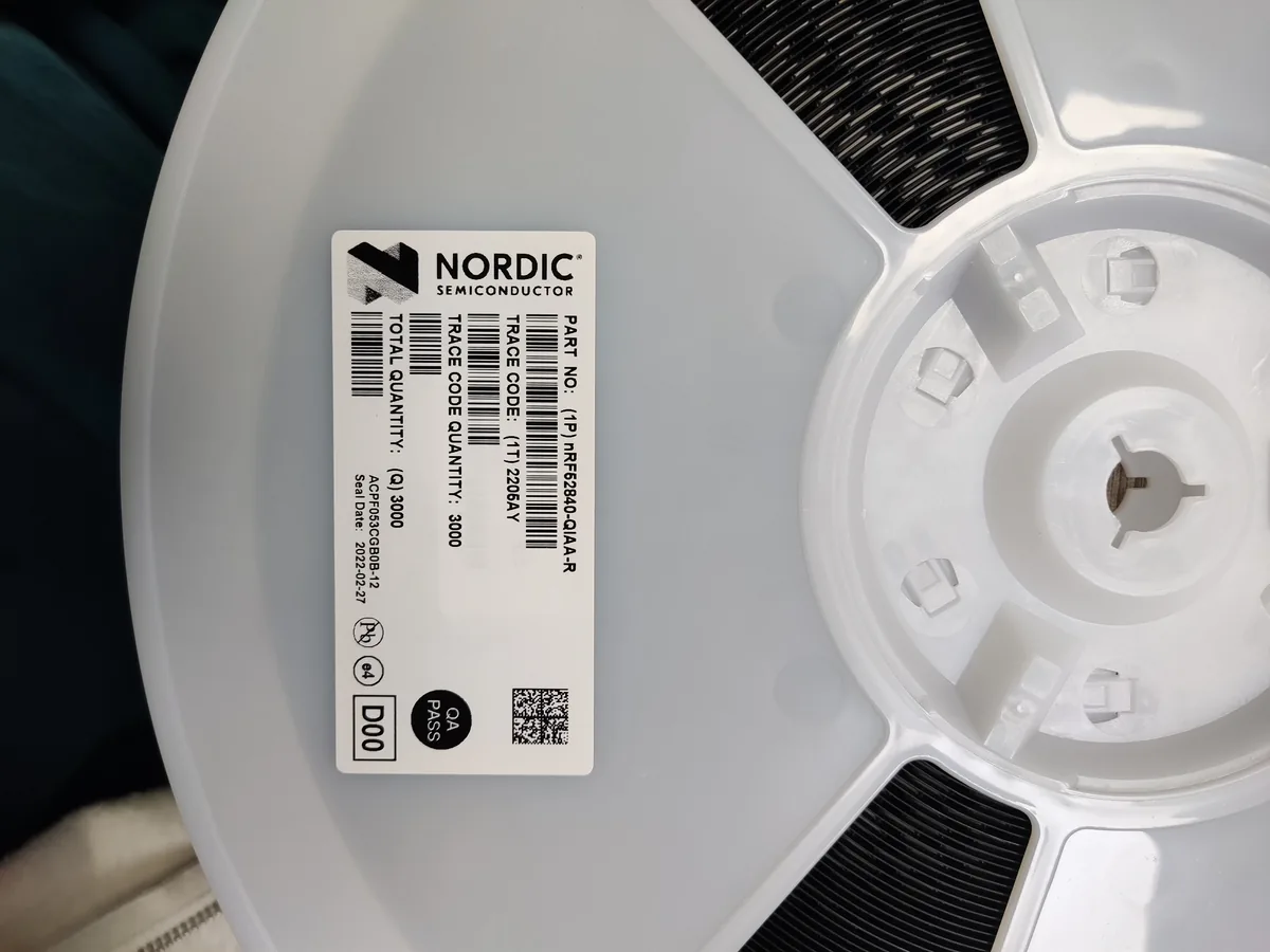 NRF62840-QIAA 芯片现货实拍照片