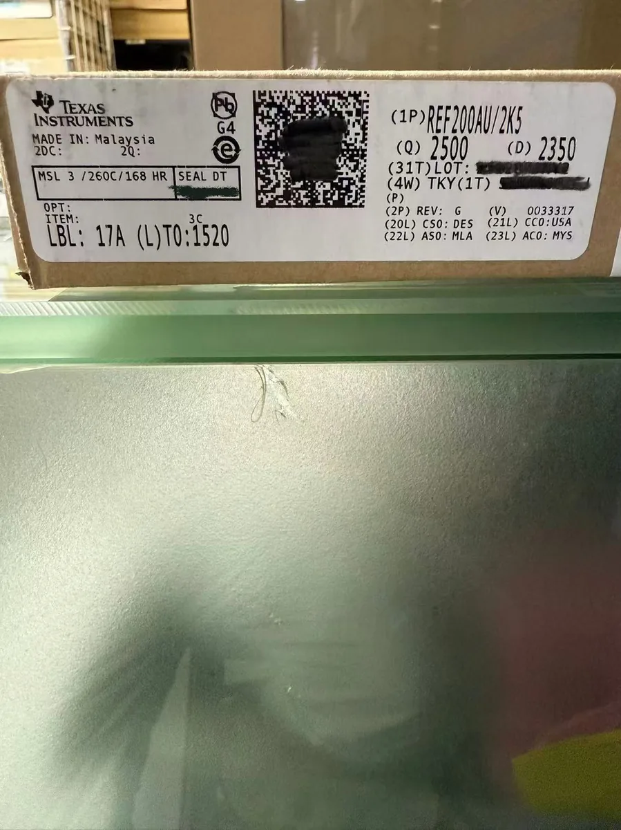 REF200AU 芯片现货实拍照片
