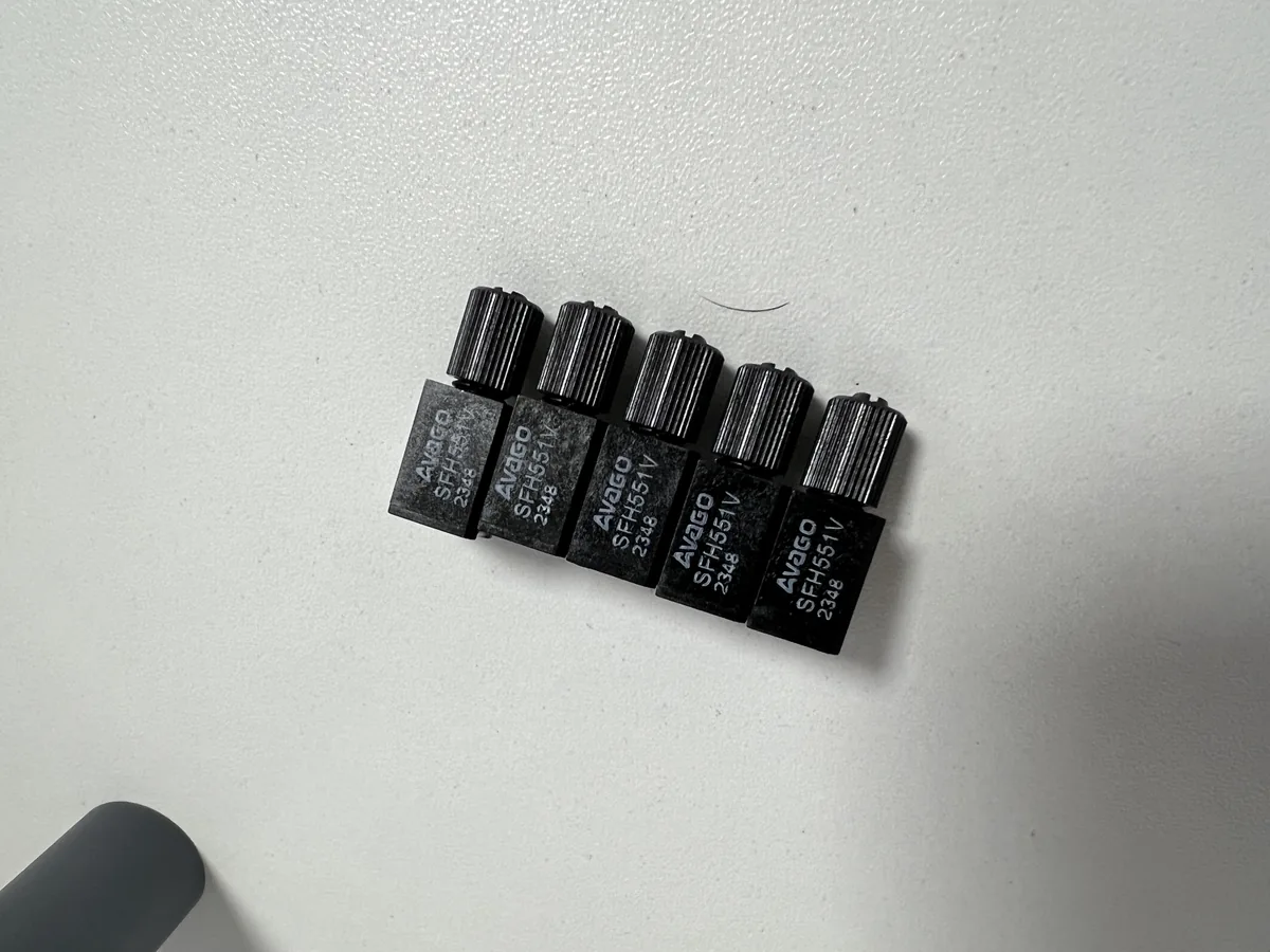 SFH551V 芯片现货实拍照片