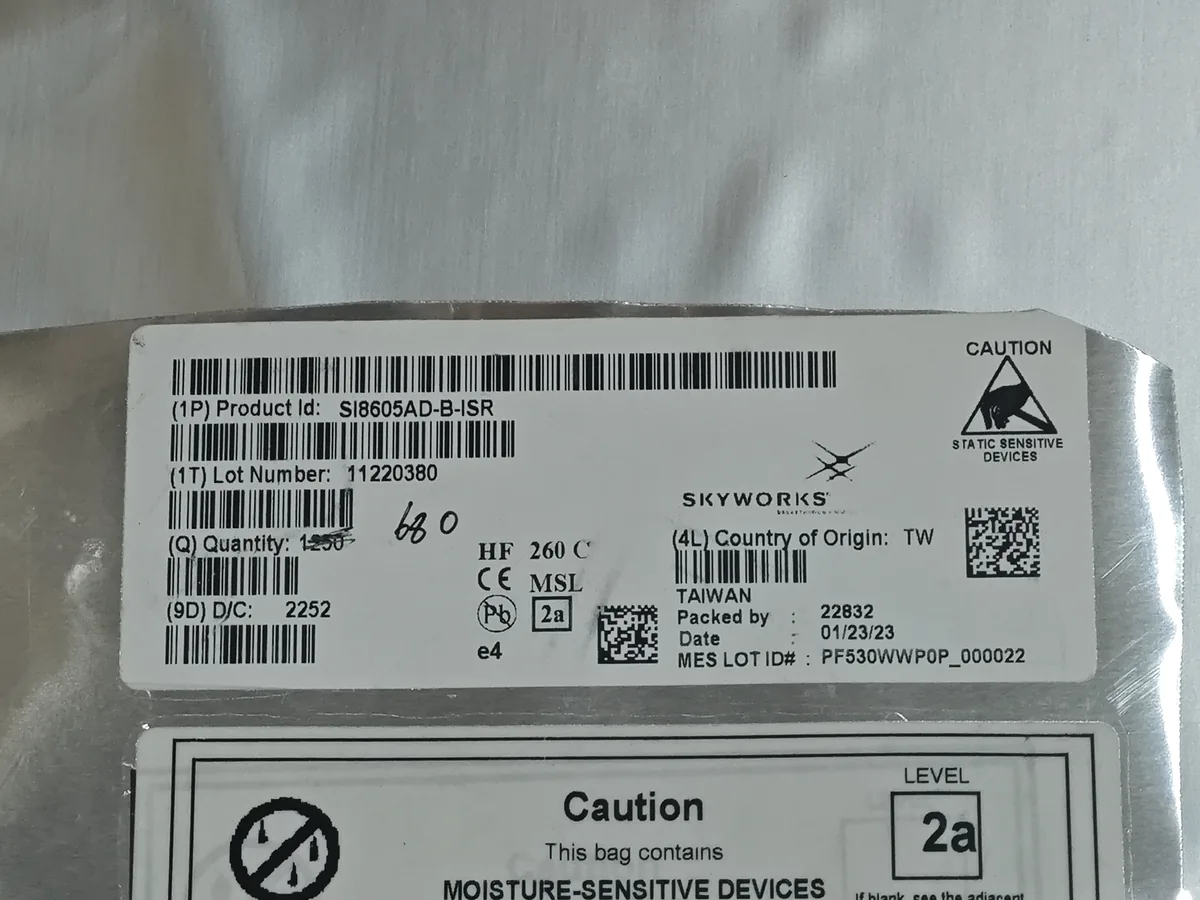 SI8605AD-B 芯片现货实拍照片