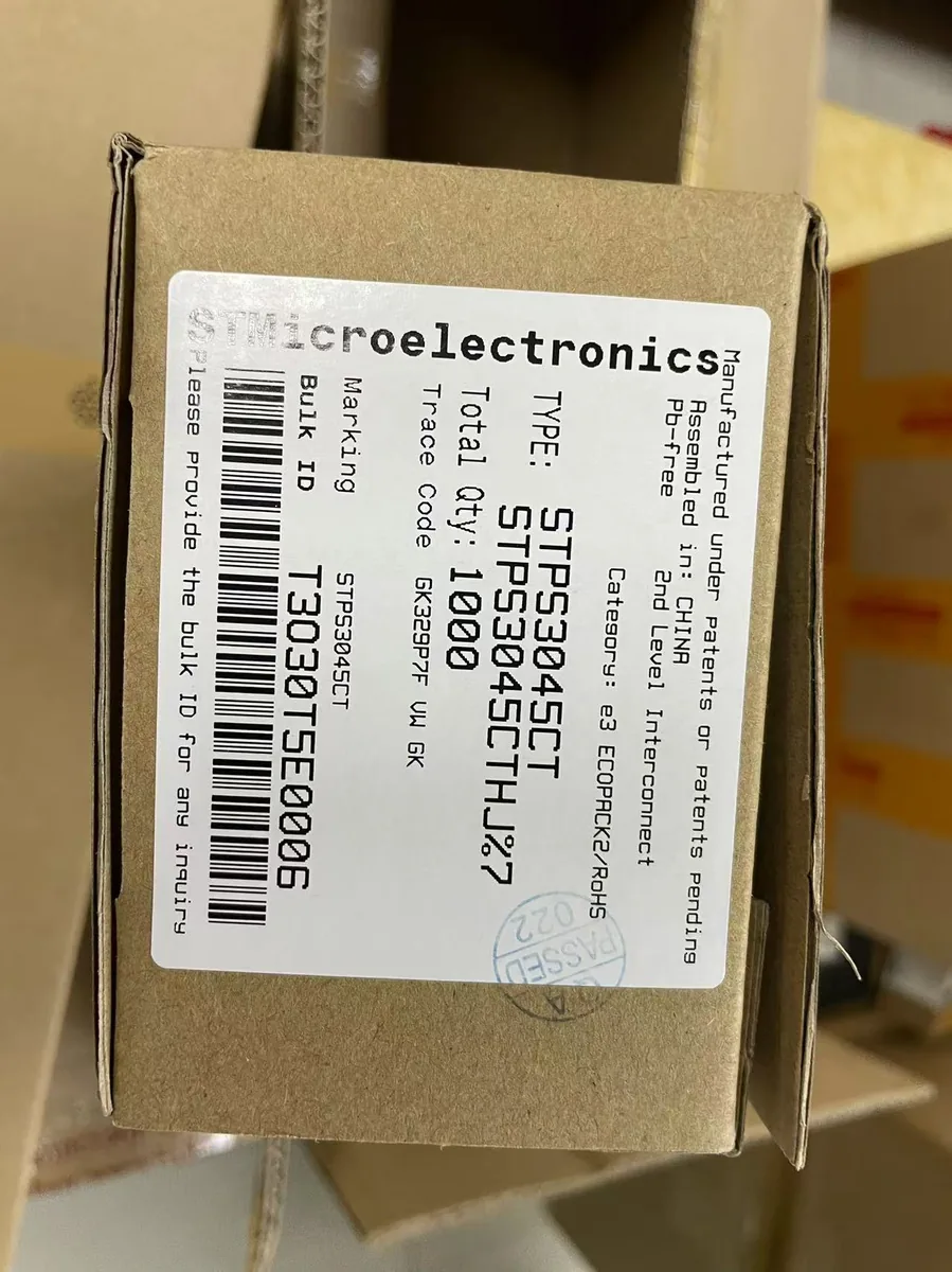 STPS3045CT 芯片现货实拍图 2/2