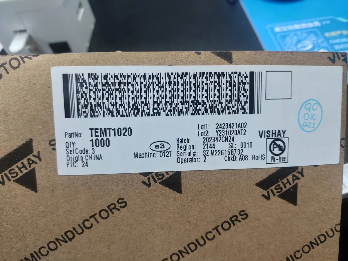 TEMT1020 芯片现货实拍照片
