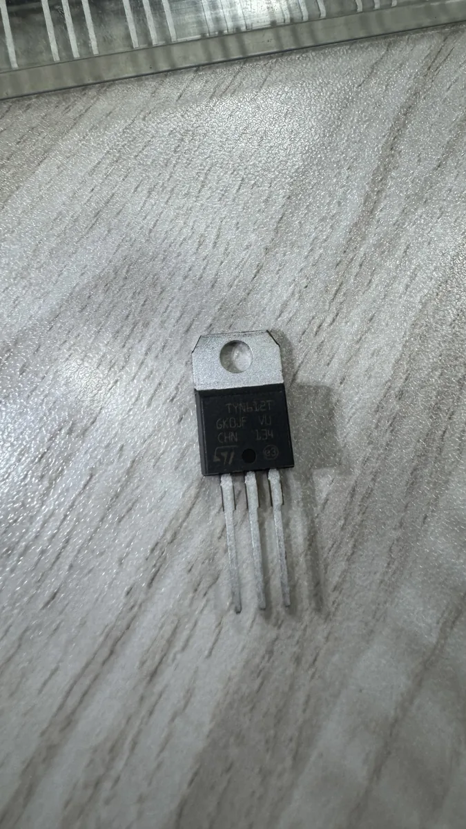 TYN612T 芯片现货实拍照片