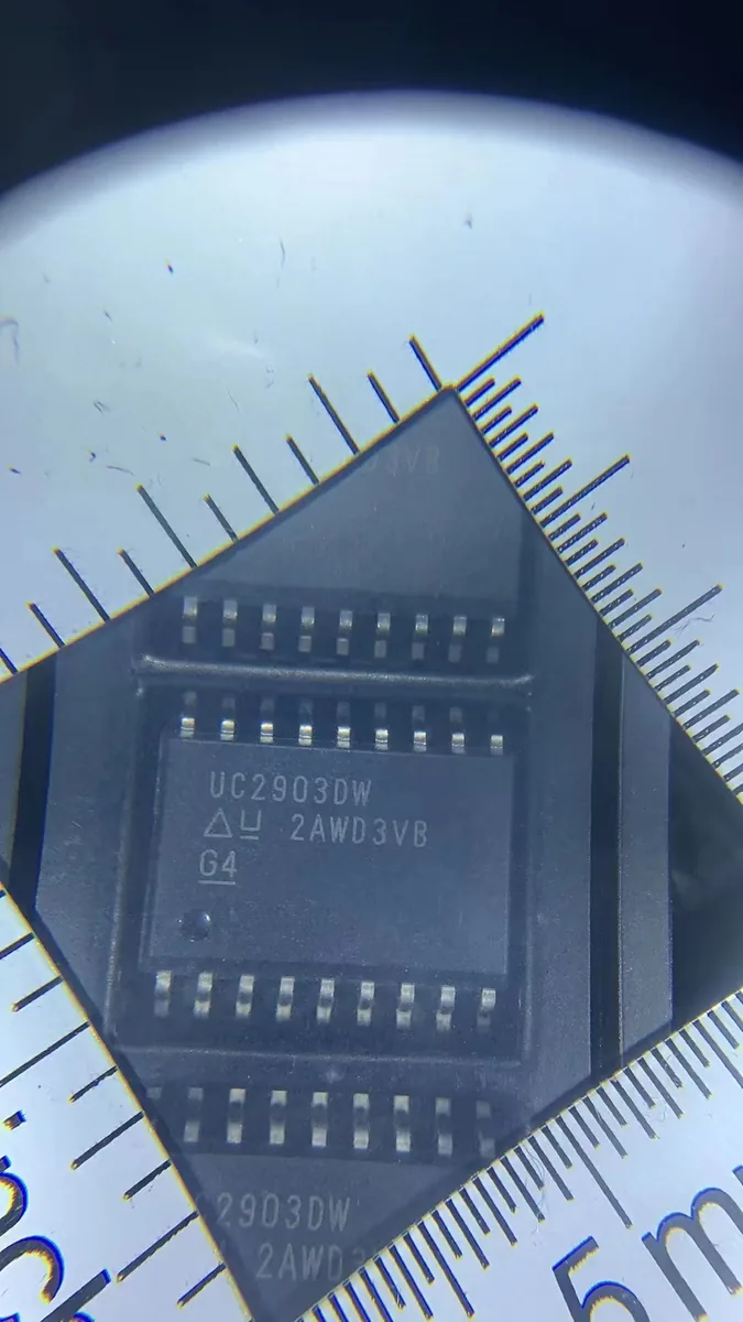 UC2903DW 芯片现货实拍照片