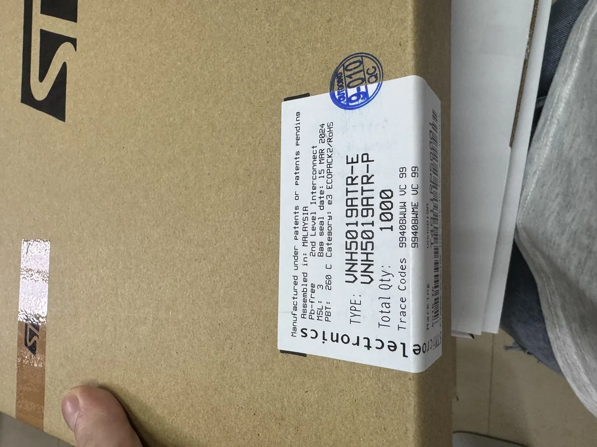UNHS019ATR-P 芯片现货实拍照片