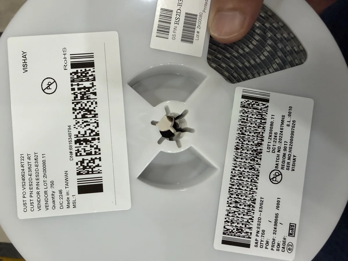 VS240624-RT221 芯片现货实拍照片
