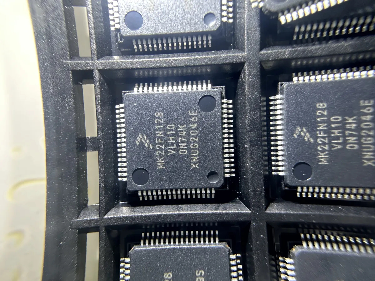 XNUG2046E 芯片现货实拍图 2/3